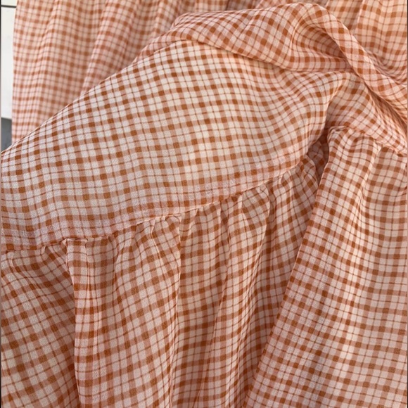 Lauren Conrad smocked bodice and puff sleeves midi dress. Size small - Picture 2 of 7